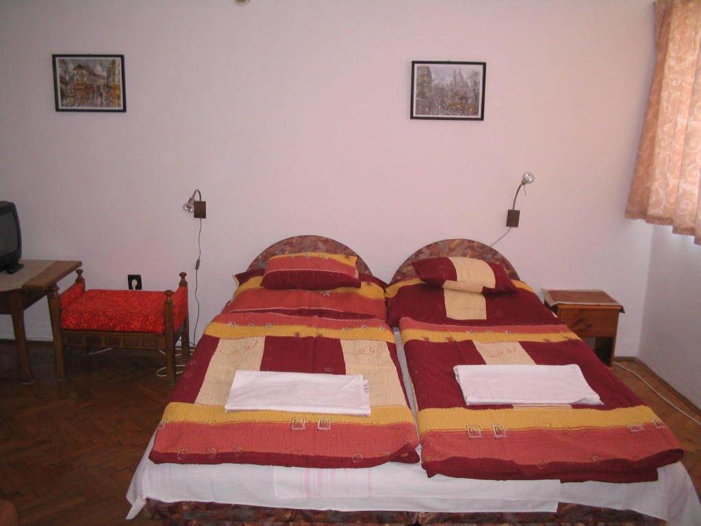 Hotel Burg Eger Habitación foto